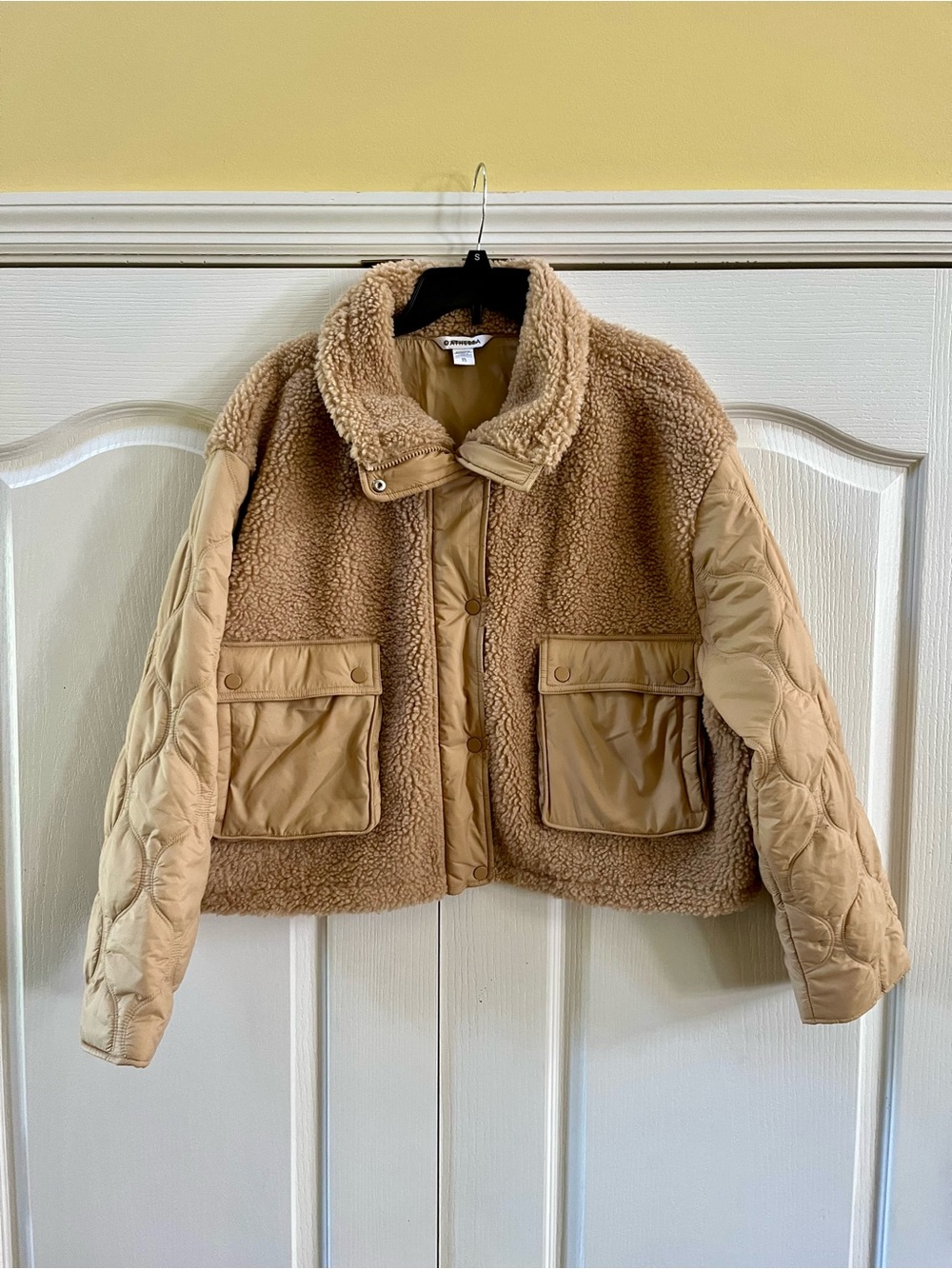 NWOT Athleta Fleece Hybrid Jacket in the color Dune Size XL